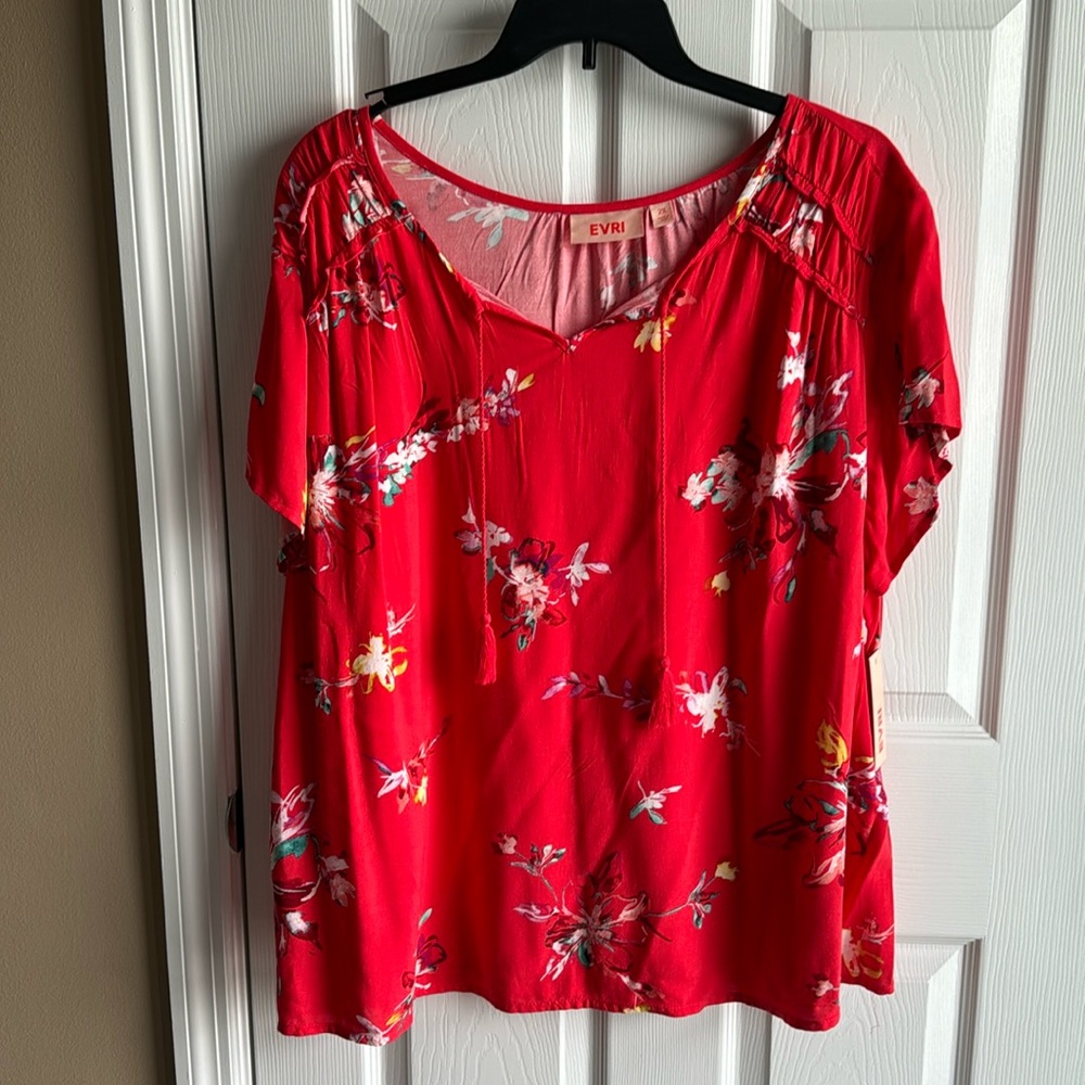 NWT- Woman’s Evri floral red blouse